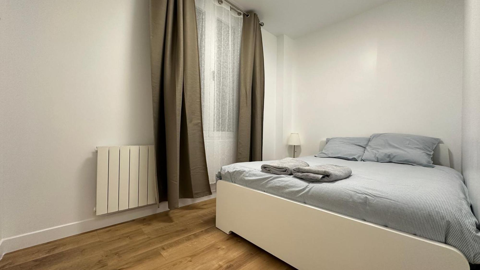 Lacharriere-Logement entier 38m2 Parijs Buitenkant foto