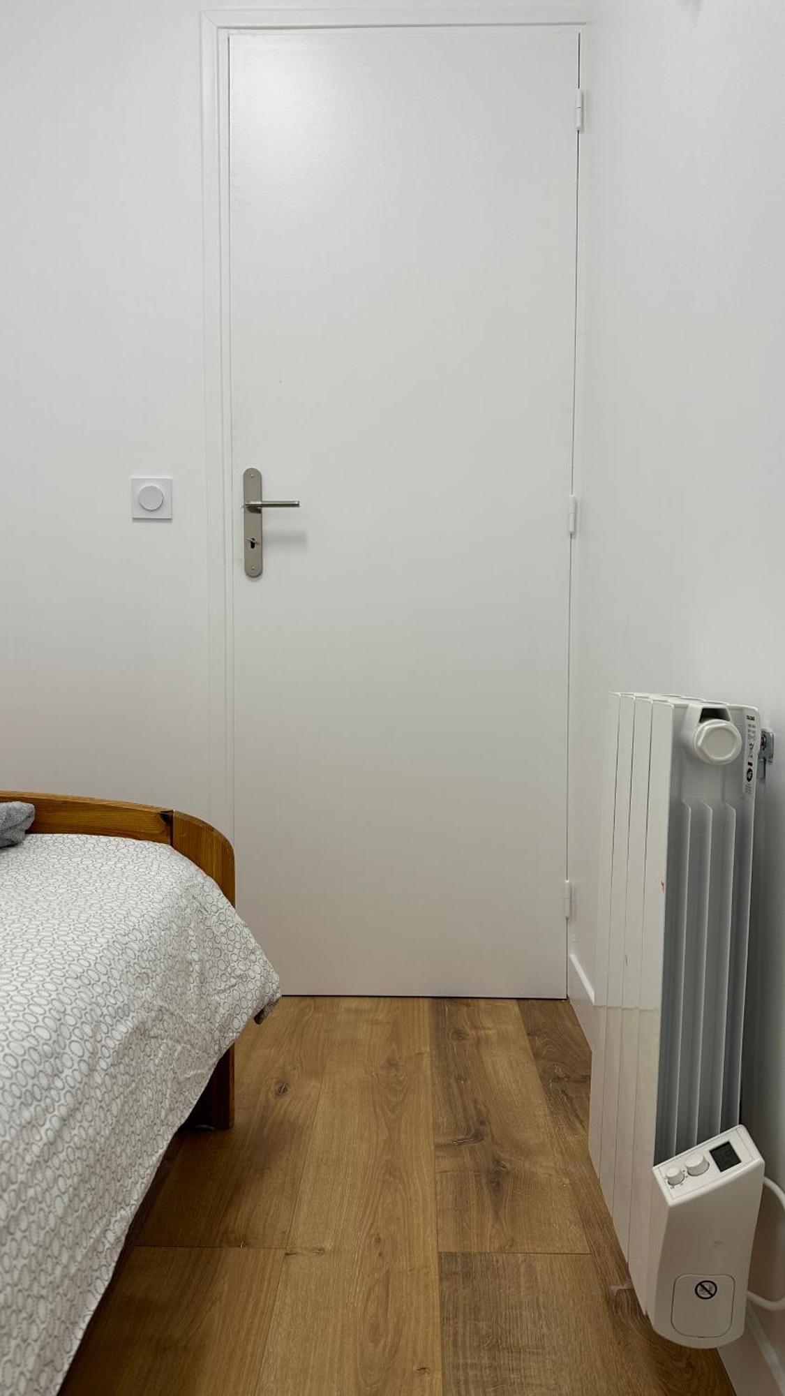 Lacharriere-Logement entier 38m2 Parijs Buitenkant foto