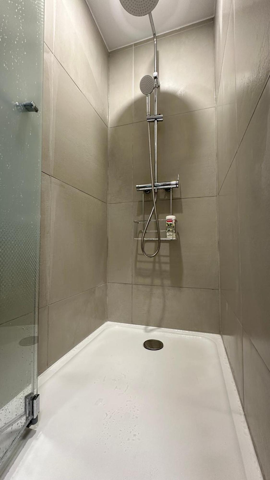 Lacharriere-Logement entier 38m2 Parijs Buitenkant foto