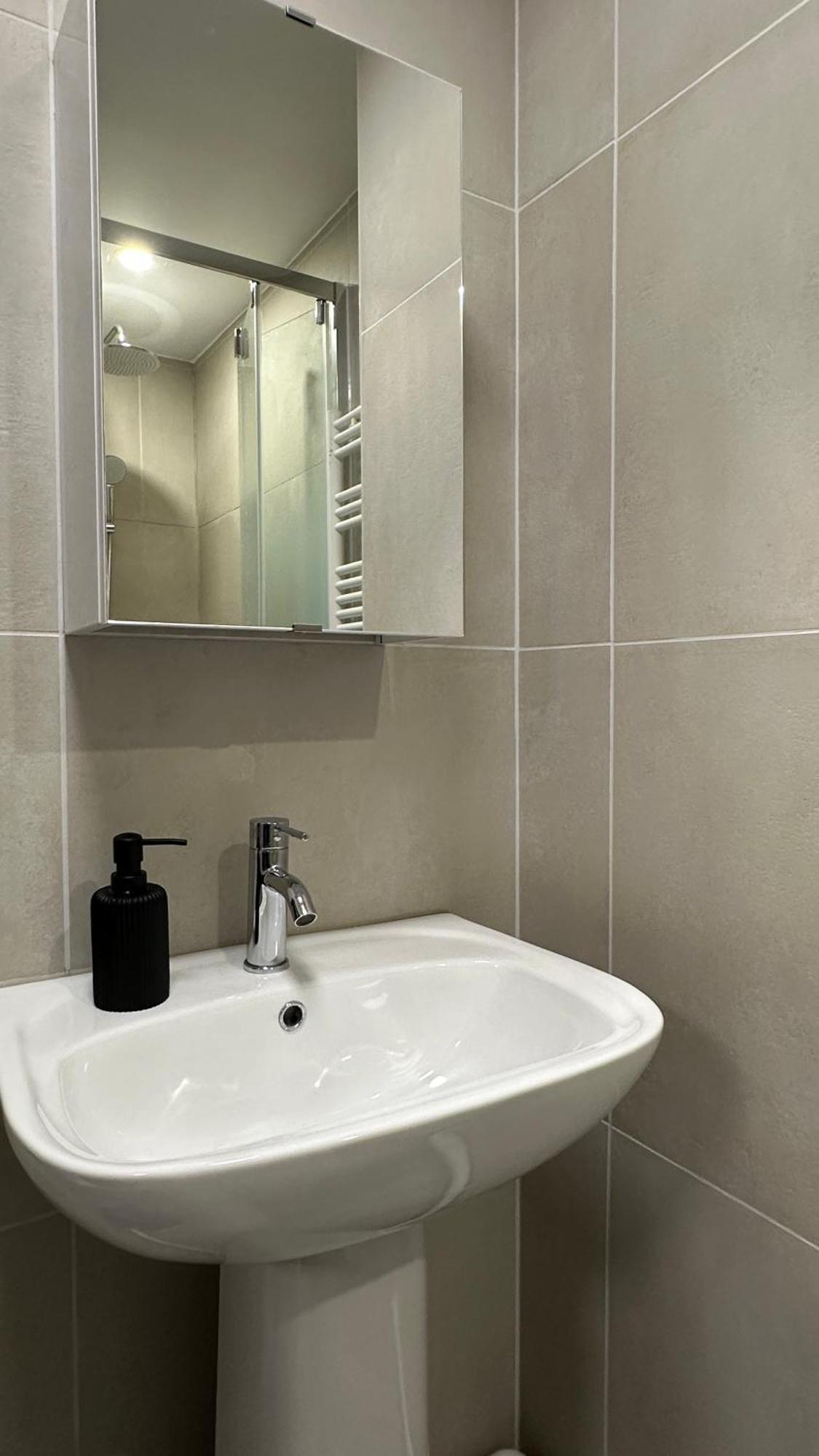 Lacharriere-Logement entier 38m2 Parijs Buitenkant foto